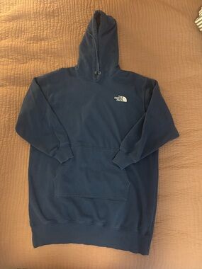 The North Face Women’s Dark Navy Long Pullover Hoodie